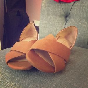 Size 7 Naturalizer Sandal. Barely worn